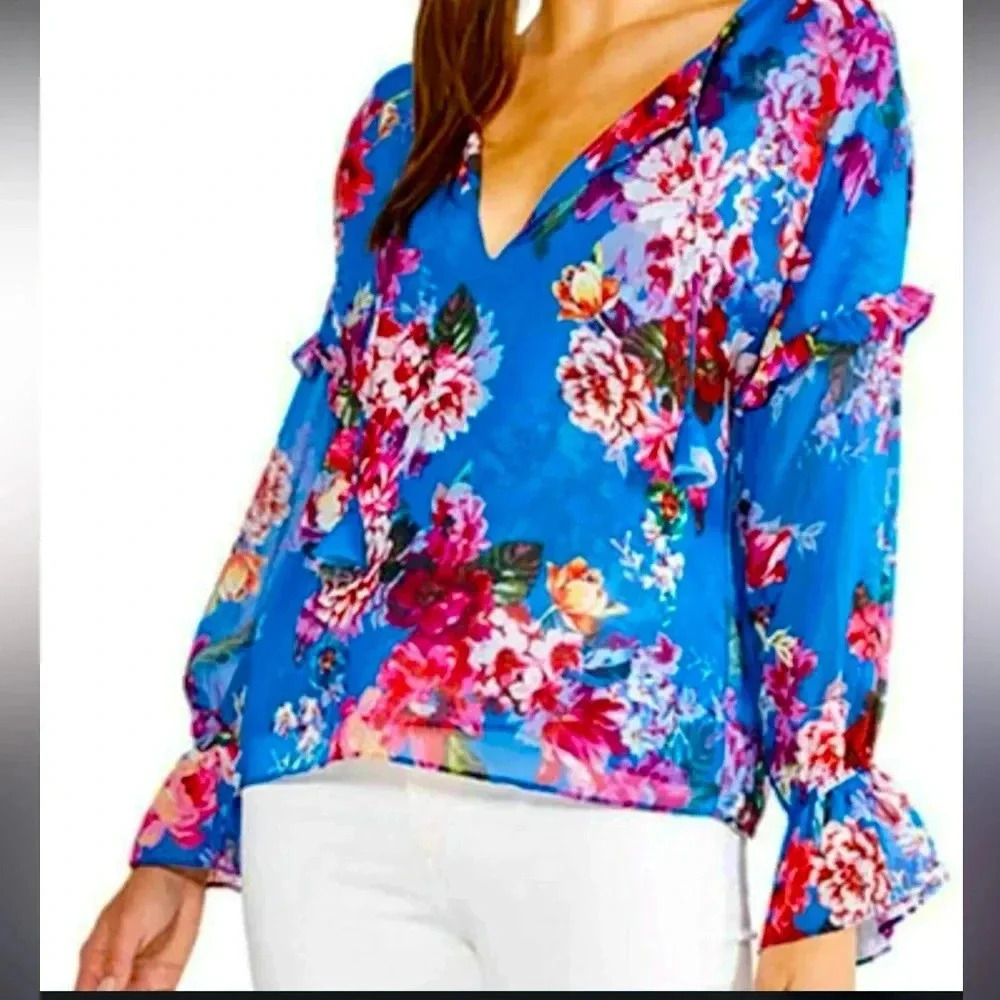 MISA Los Angeles Top